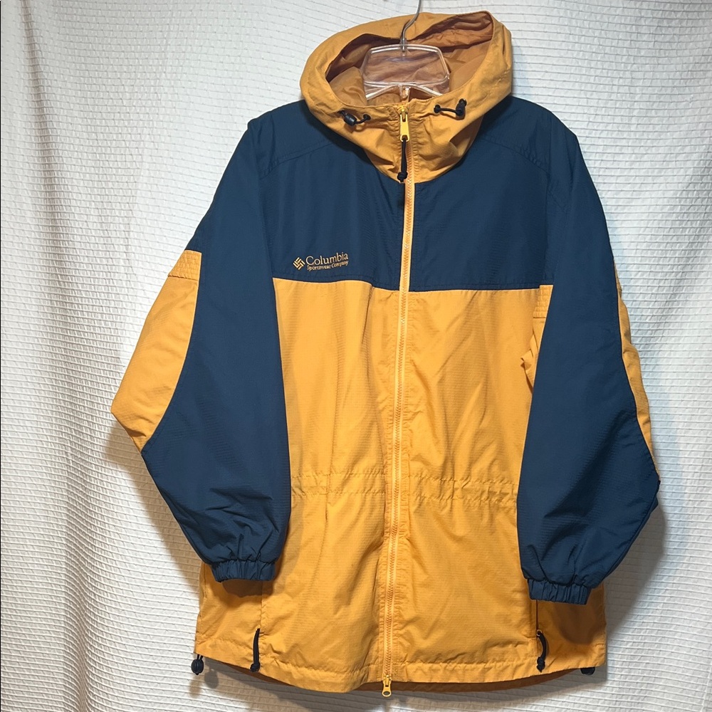 Columbia Women’s Two-Tone Raincoat